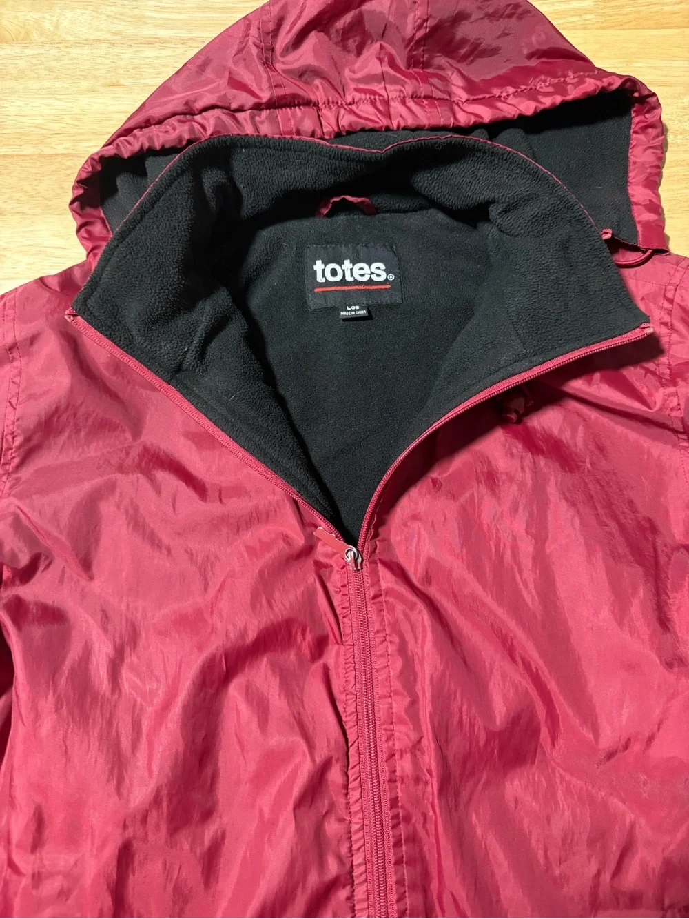 Totes Men’s Large Hooded Winter Jacket Red Full Zip Fleece Lined Coat